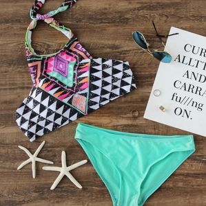 SHEIN GEOMETRIC PATTERN HALTER TOP BIKINI SET
